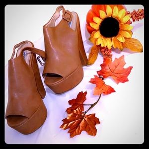 NEW Steve Madden Heels size 9